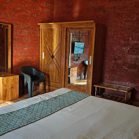 Stone Casa By Vgh 4Bhk Villa With Swimming Pool Mahābaleshwar Extérieur photo